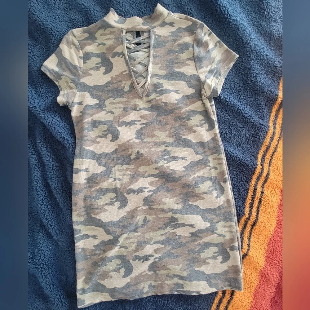 Alya Camo Mock-Neck Dress - Picture 1 of 9